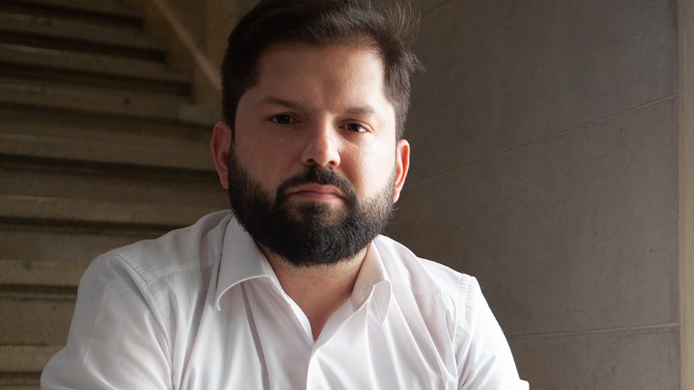 Boric tendrá que trabajar por primera vez: comisión de la cámara limita pensión vitalicia a ex presidentes